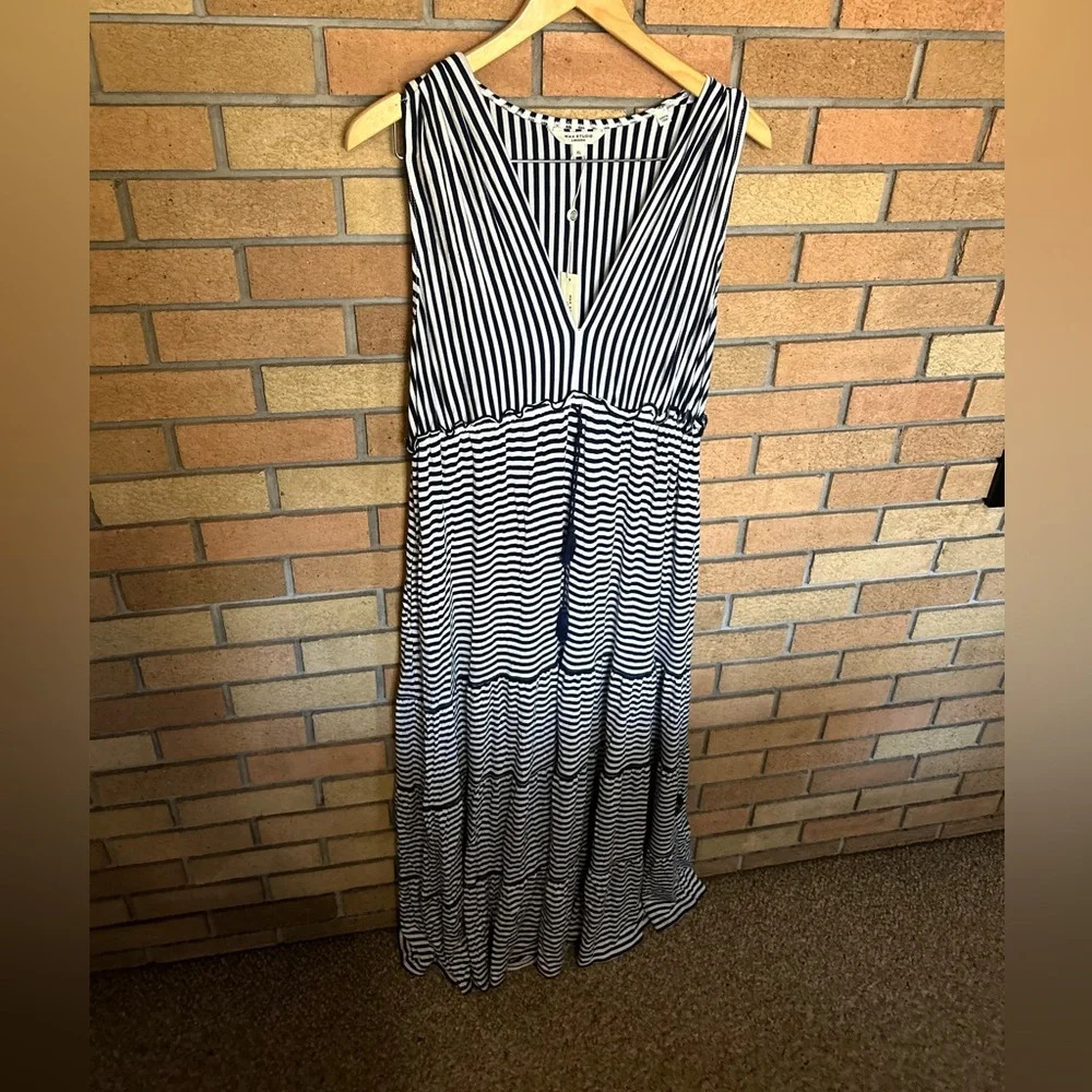 Max Studio London Tied V Neck Maxi Sleeveless Dress Navy & White Striped Size XL - Picture 2 of 4